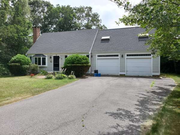 28 Triangle Circle, Sandwich, MA 02563