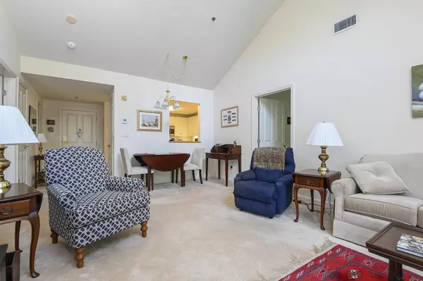 Yarmouth Port, MA 02675,1219 Heatherwood