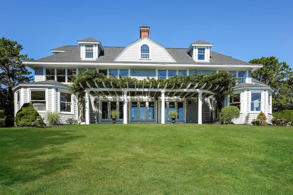 Cotuit, MA 02635,307 Ocean View Avenue