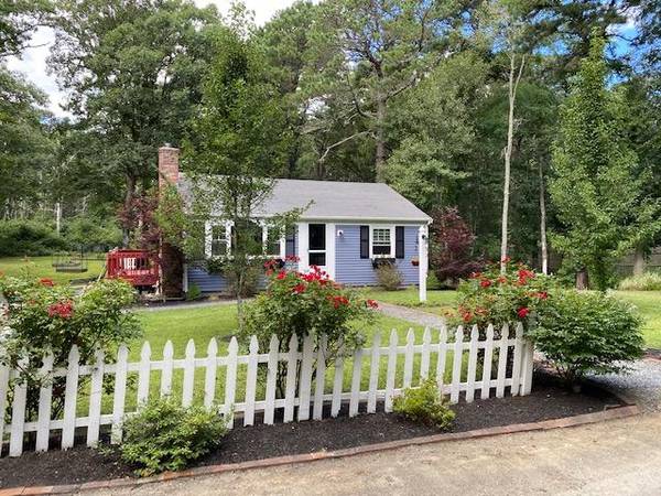 26 Deveau Lane, Yarmouth Port, MA 02675