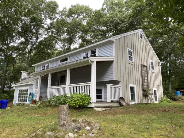 62 Long Hill Road, Pocasset, MA 02559