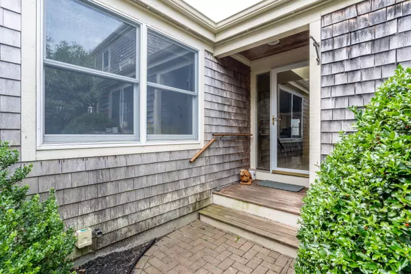 Yarmouth Port, MA 02675,34 Wildflower Lane