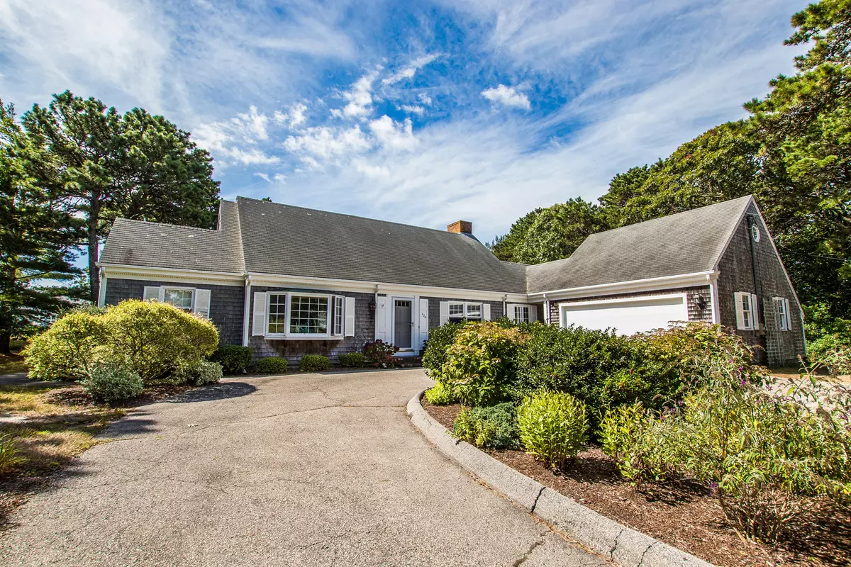 North Chatham, MA 02650,224 Seapine Road