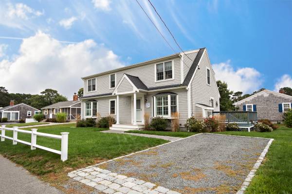 West Dennis, MA 02670,160 Swan River Road