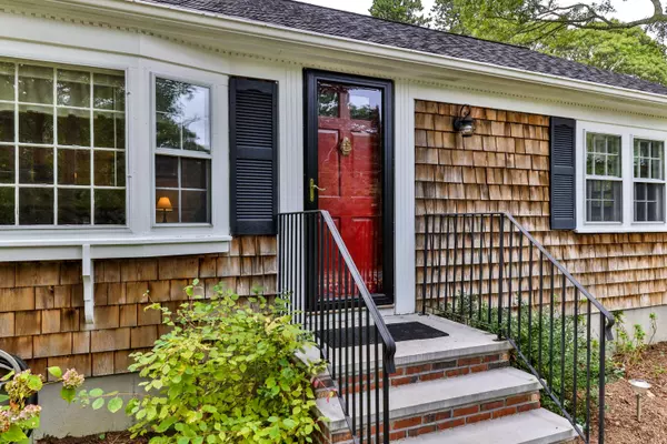 Yarmouth Port, MA 02675,801 West Yarmouth Road