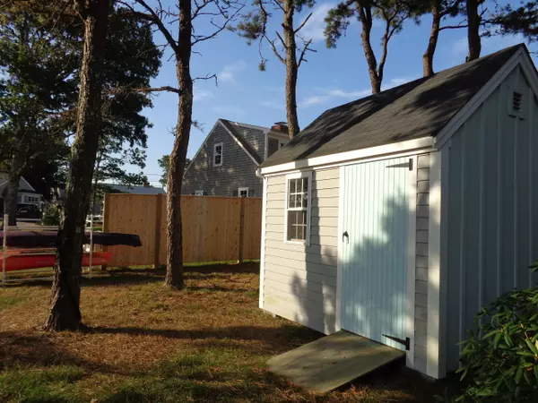 West Dennis, MA 02670,75 Buckley Road