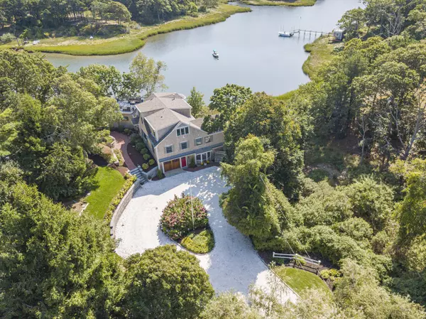 North Chatham, MA 02650,10 Cove Hill Circle