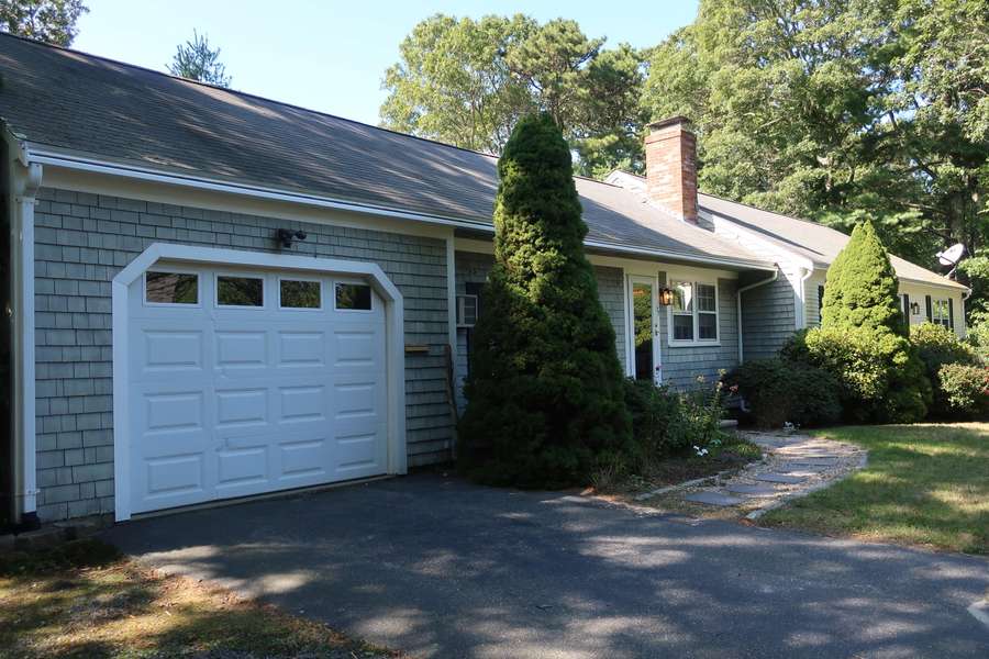 27 Windlass Lane, Centerville, MA 02632