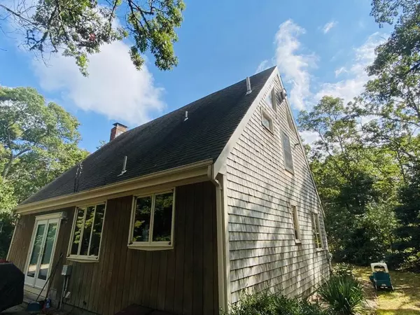 11 White Oak Trail, Centerville, MA 02632