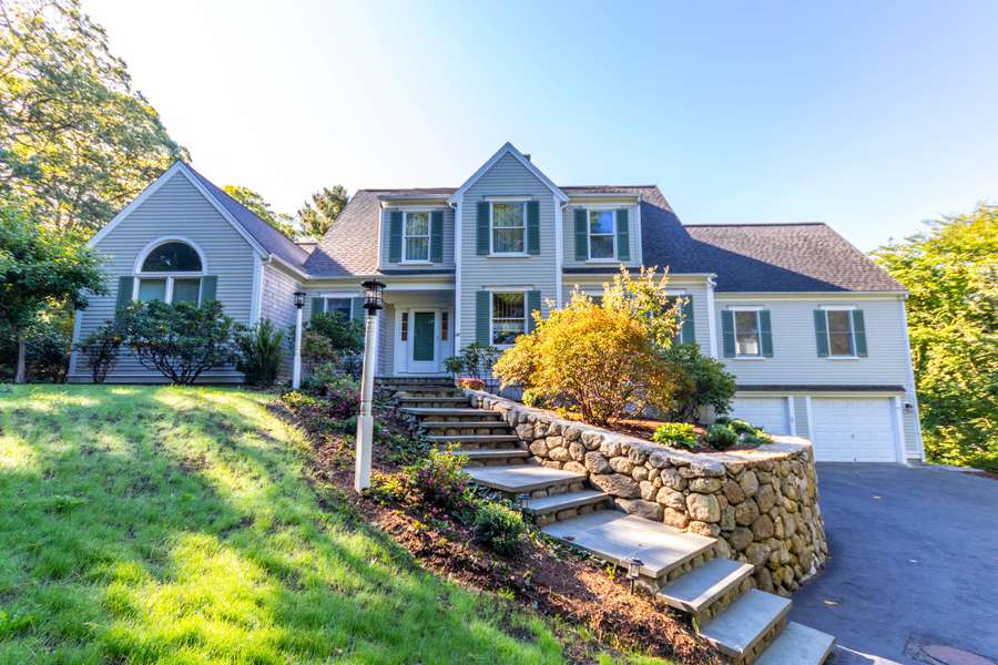 147 Beech Leaf Island Road, Centerville, MA 02632