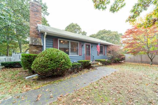 11 Norris Path, East Falmouth, MA 02536