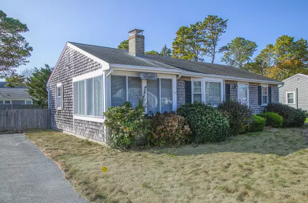 West Dennis, MA 02670,57 Dartmouth Road