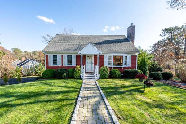 79 Stratford Lane, Yarmouth Port, MA 02675