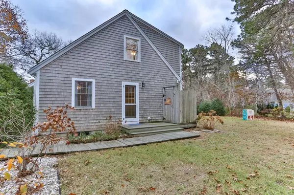 Eastham, MA 02642,95 Harding Road