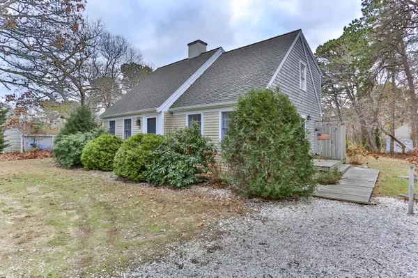 95 Harding Road, Eastham, MA 02642