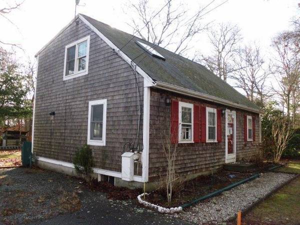 East Falmouth, MA 02536,61 Andrews Street