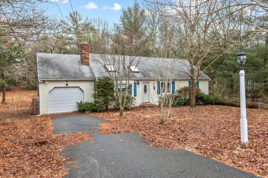 164 Concord Lane, Marstons Mills, MA 02648