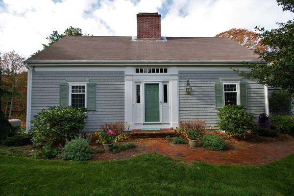 East Dennis, MA 02641,106 Greenland Circle