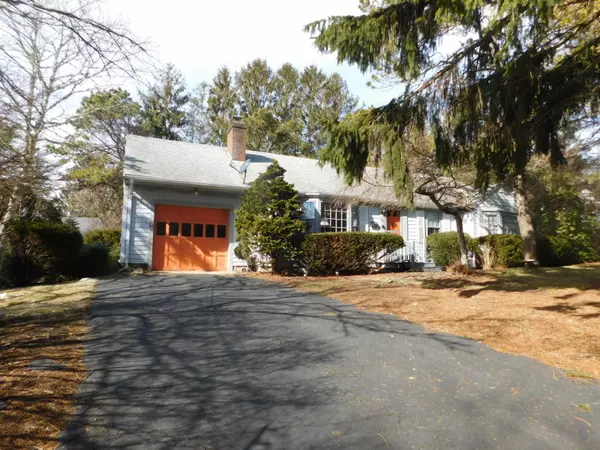 79 Joan Road, Centerville, MA 02632