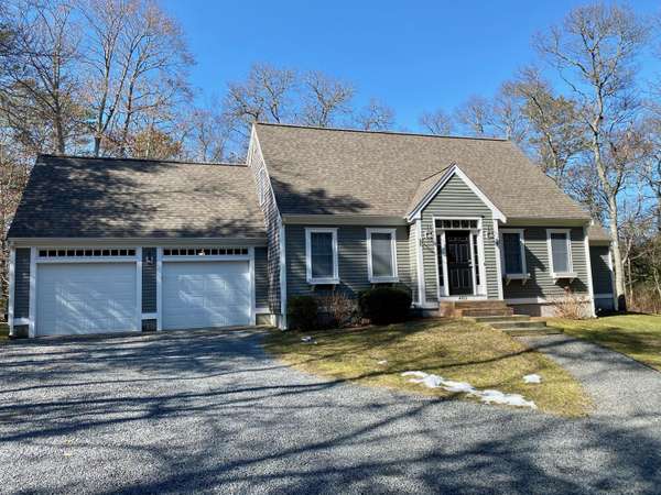 Cotuit, MA 02635,4810 Falmouth Road