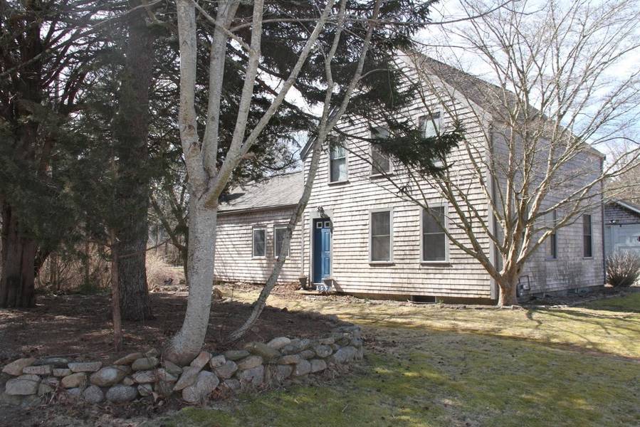 527 Airline Road, East Dennis, MA 02641