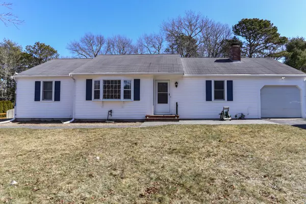 164 Ansel Howland Road, Centerville, MA 02632