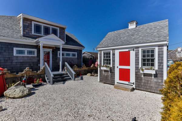 Truro, MA 02666,588 Shore Road