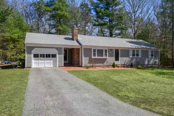 94 Valley Brook Road, Centerville, MA 02632