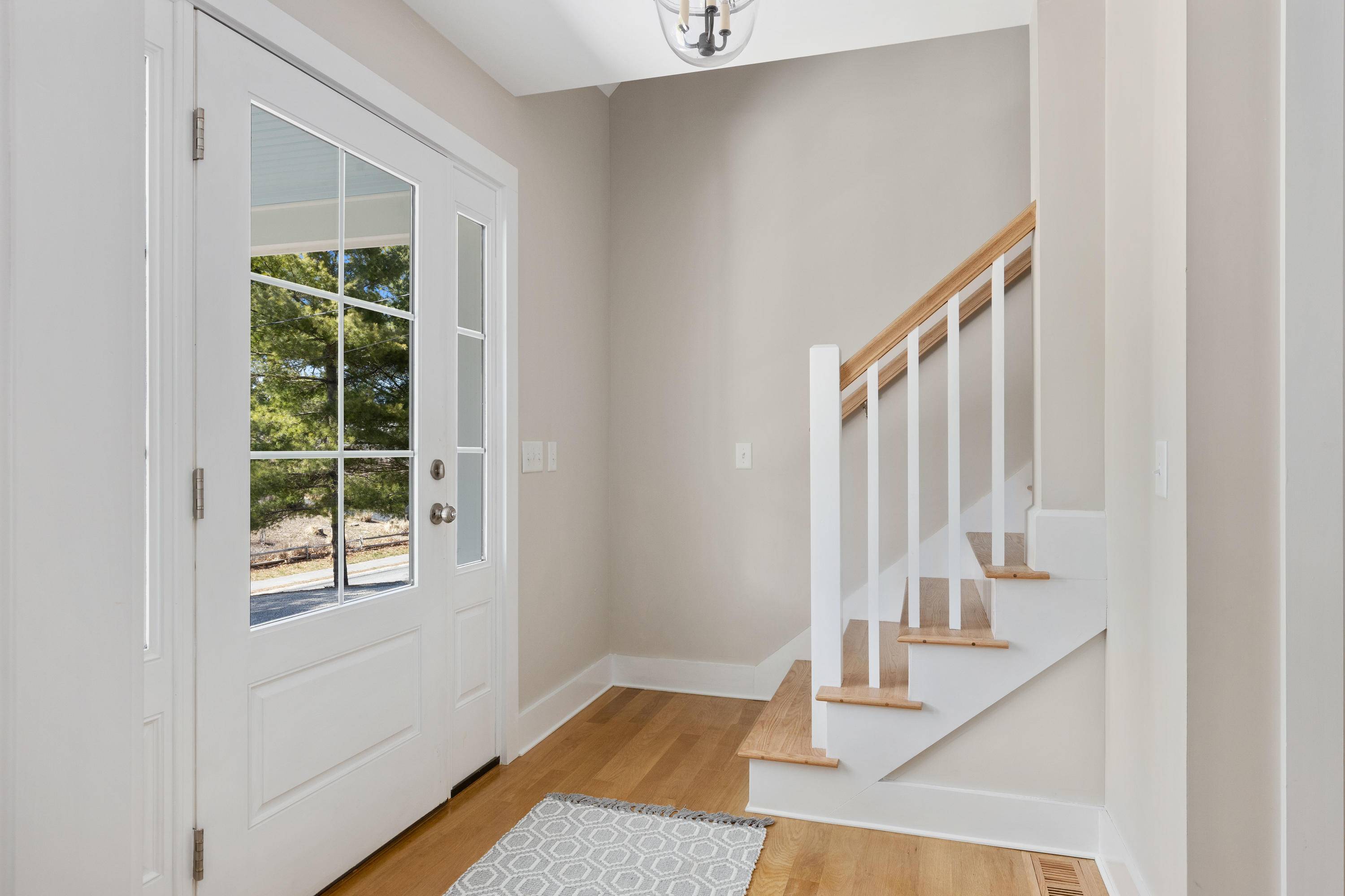 Chatham, MA 02633,129 Hardings Beach Road