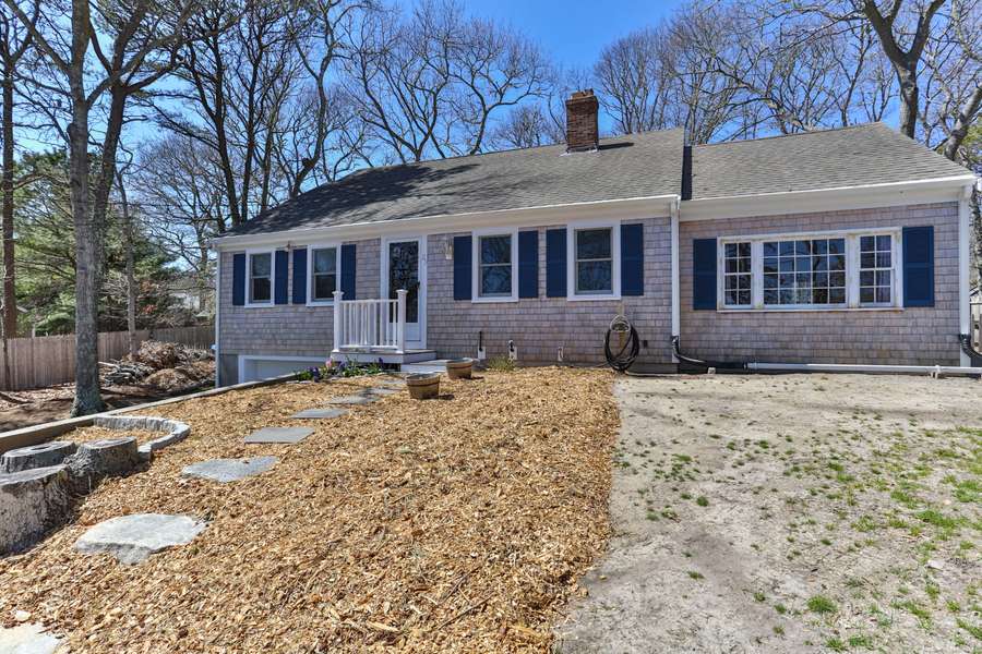 25 Pilot Drive, East Dennis, MA 02641