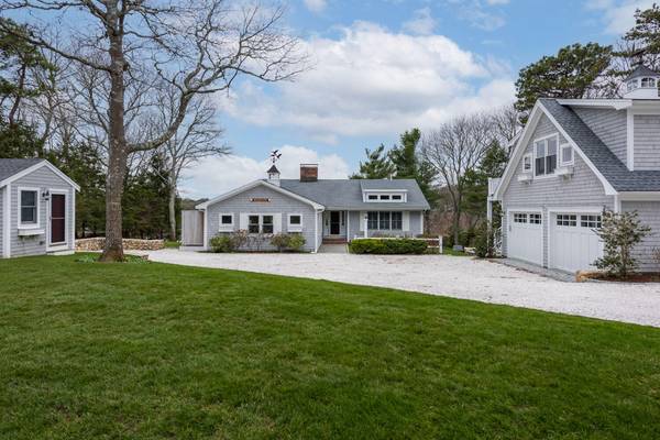 Cotuit, MA 02635,162 Clamshell Cove Road