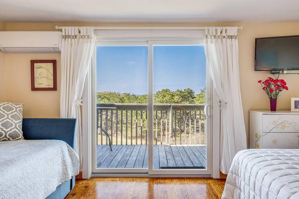 North Truro, MA 02652,132 Shore Road #10