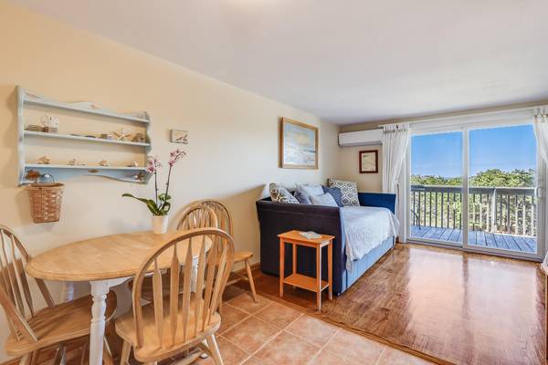 North Truro, MA 02652,132 Shore Road #10