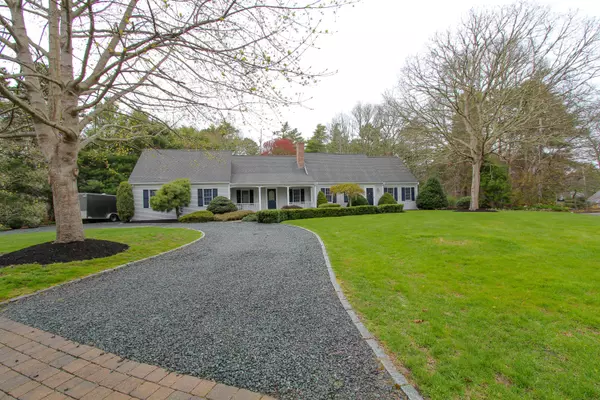 199 Skunknet Road, Centerville, MA 02632