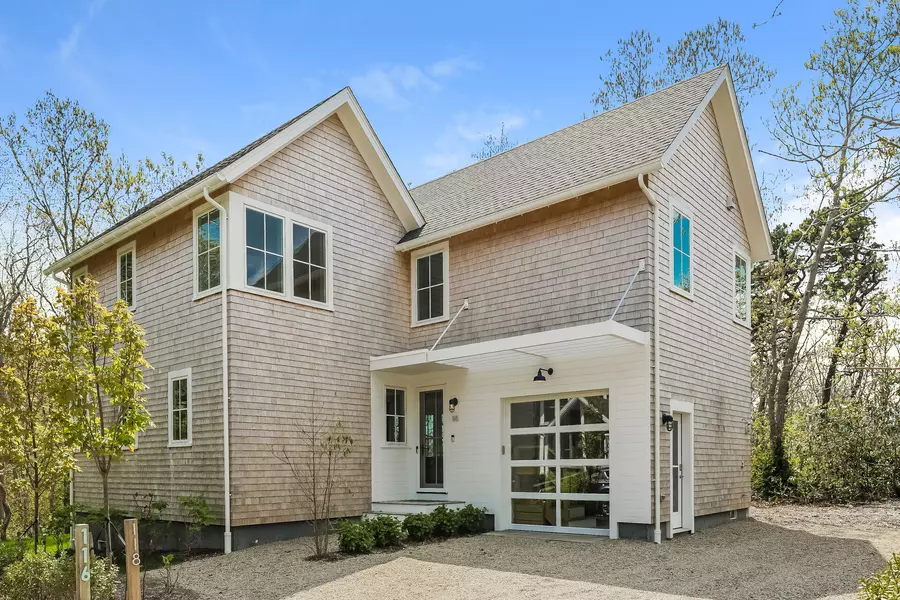 118 Highland Avenue, North Falmouth, MA 02556