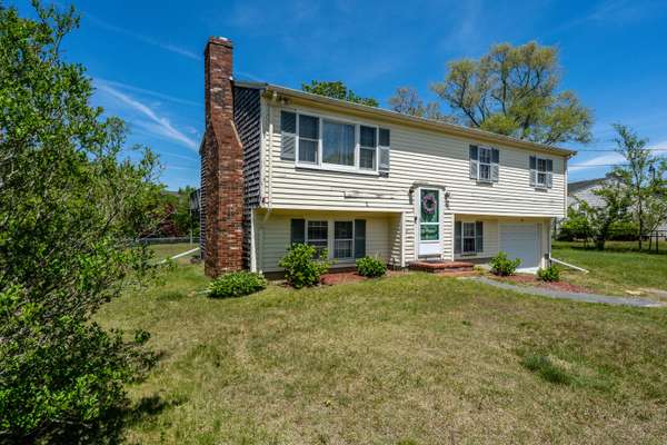 20 Alicia Road, Hyannis, MA 02601