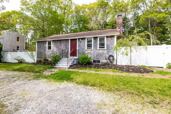 Mashpee, MA 02649,538 Cotuit Road