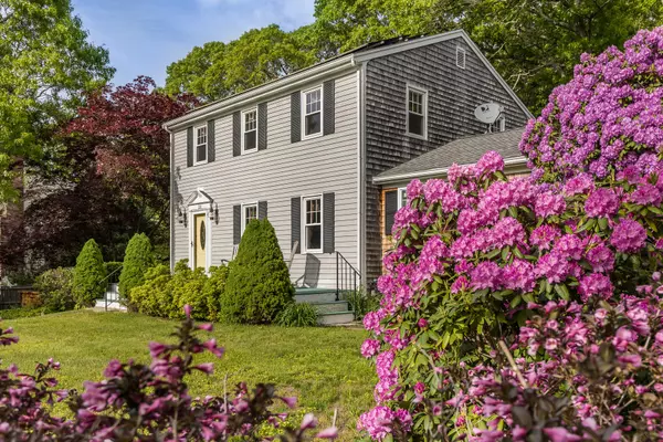 North Falmouth, MA 02556,23 Wohelo Drive