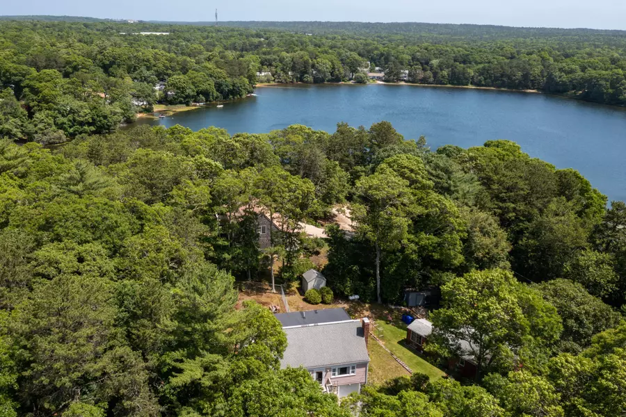 128 Lake Drive, Pocasset, MA 02559