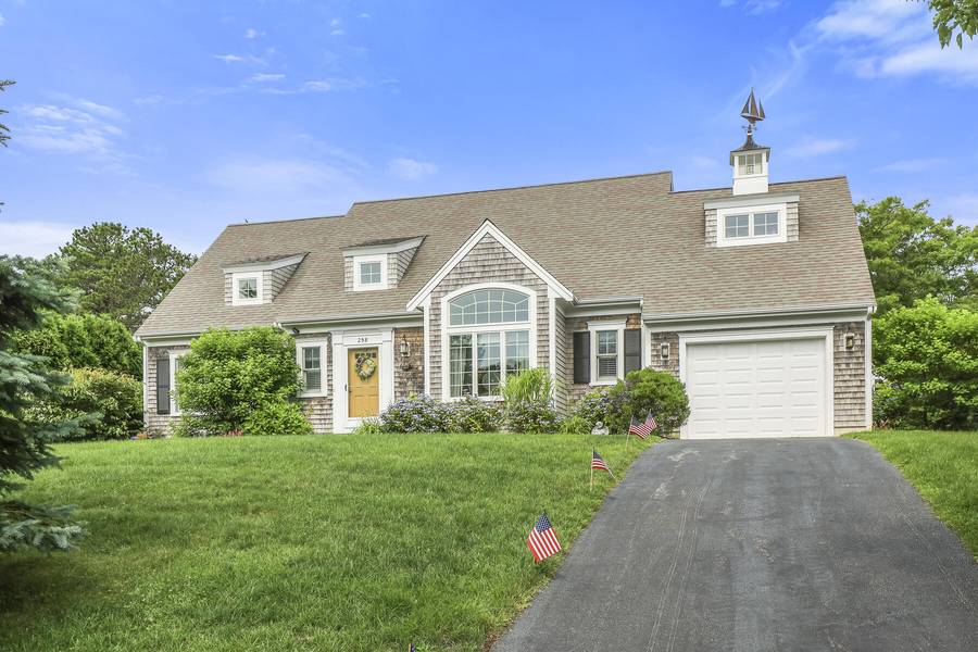 258 Pheasant Hill Circle, Cotuit, MA 02635