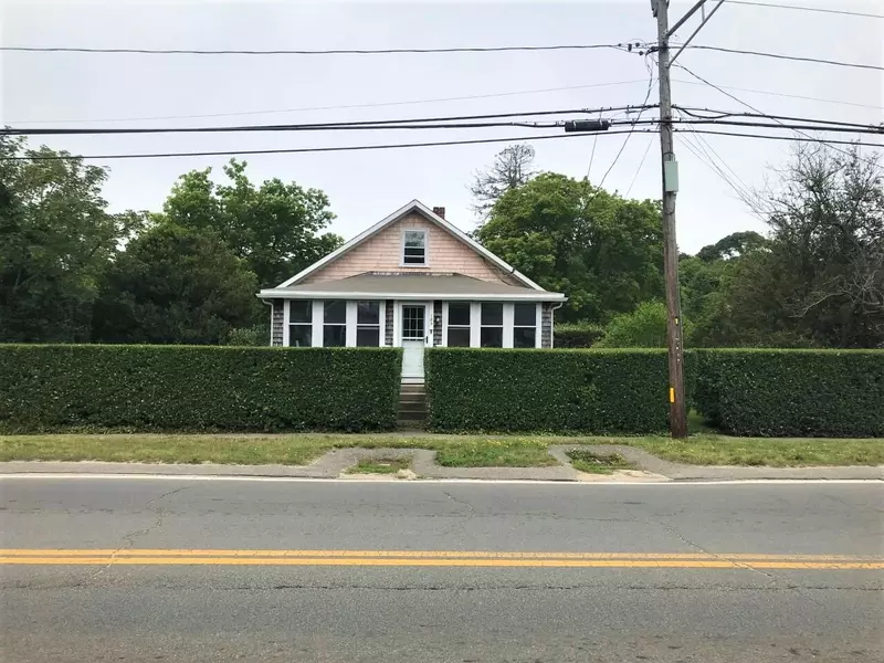 185 Upper Main Street, Edgartown, MA 02539