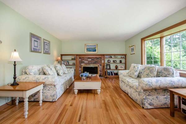 East Sandwich, MA 02537,40 Marshview Circle