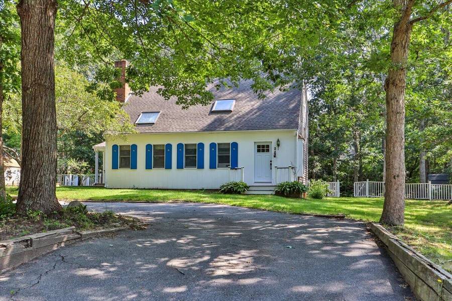 2 Sharon Lane, Forestdale, MA 02644