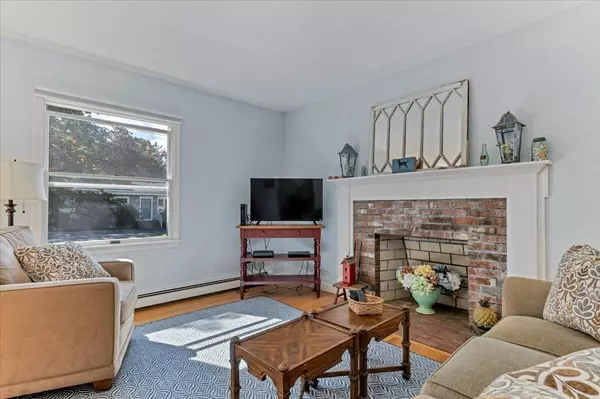 North Falmouth, MA 02556,47 Weston Road