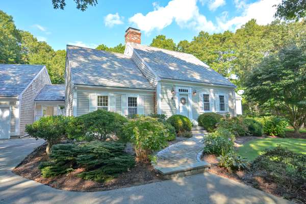 East Sandwich, MA 02537,12 Tarragon Drive