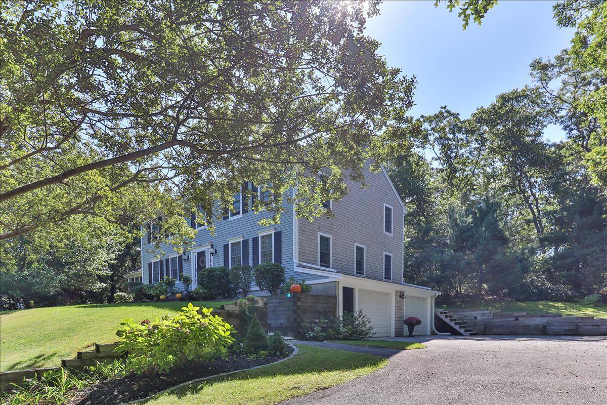 East Sandwich, MA 02537,7 Sheep Pasture Way