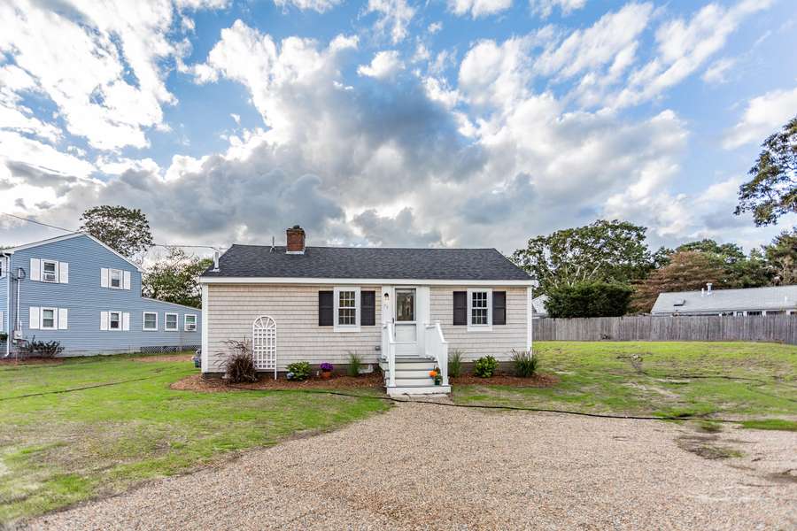 79 Sunset Lane, West Dennis, MA 02670