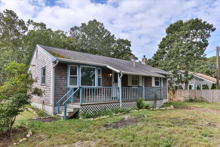 2 Teaberry Lane, Edgartown, MA 02539