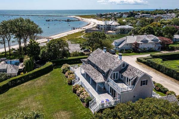 Hyannis Port, MA 02601,8 Newton Avenue