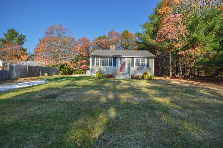 304 Poponessett Road, Cotuit, MA 02635